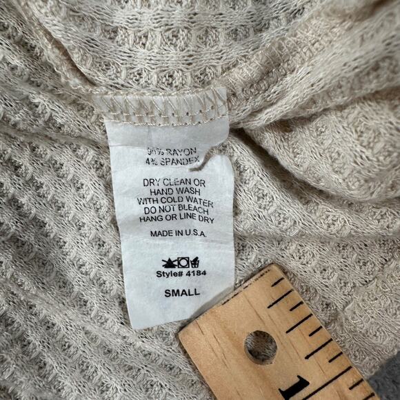 Entro Waffle Knit Peplum Ruffle Hem Tunic Top Women's Small Beige V-Neck - Picture 7 of 8